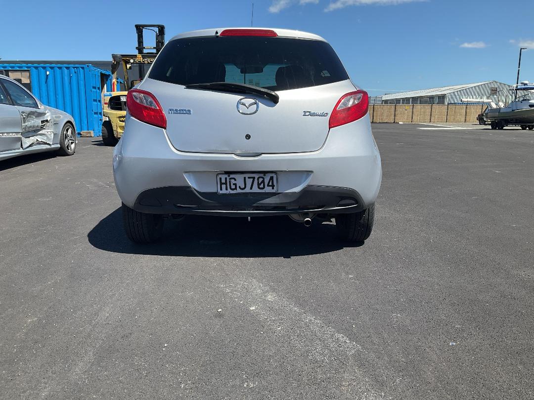 Photo '4' of Mazda Demio Photo '4' of Mazda Demio