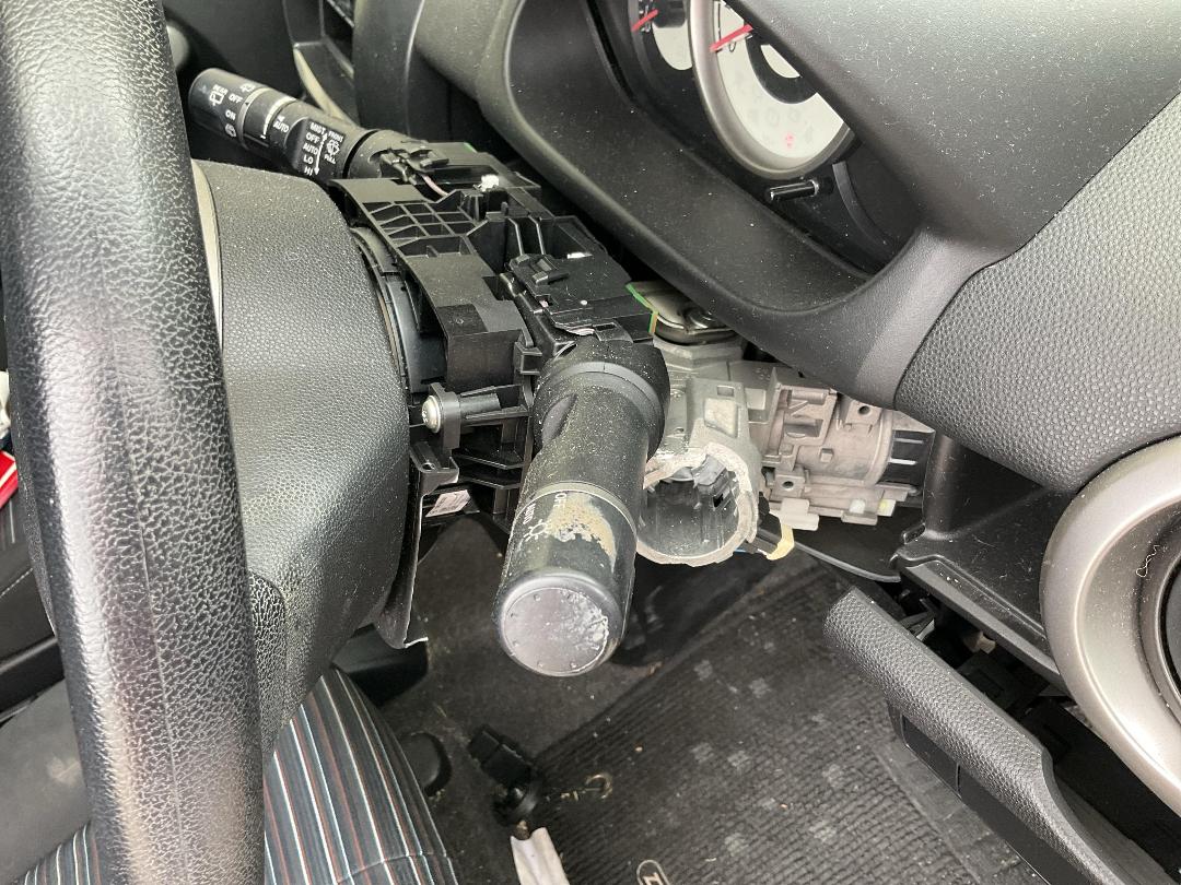 Photo '23' of Mazda Demio