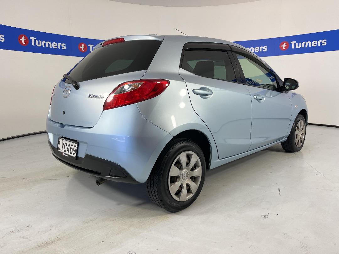 Photo '7' of Mazda Demio