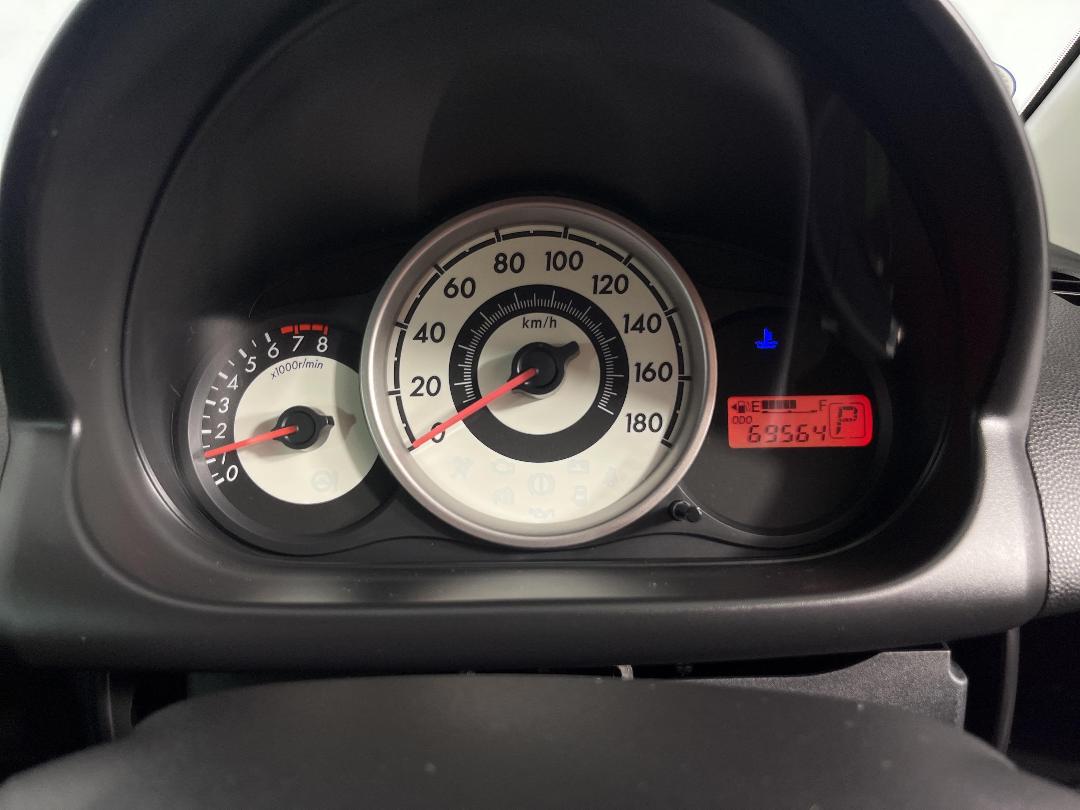 Photo '21' of Mazda Demio