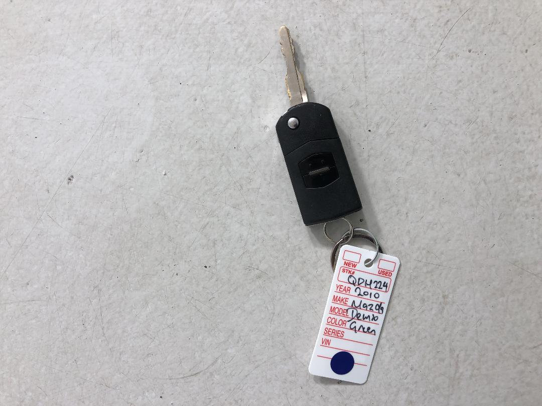 Photo '22' of Mazda Demio