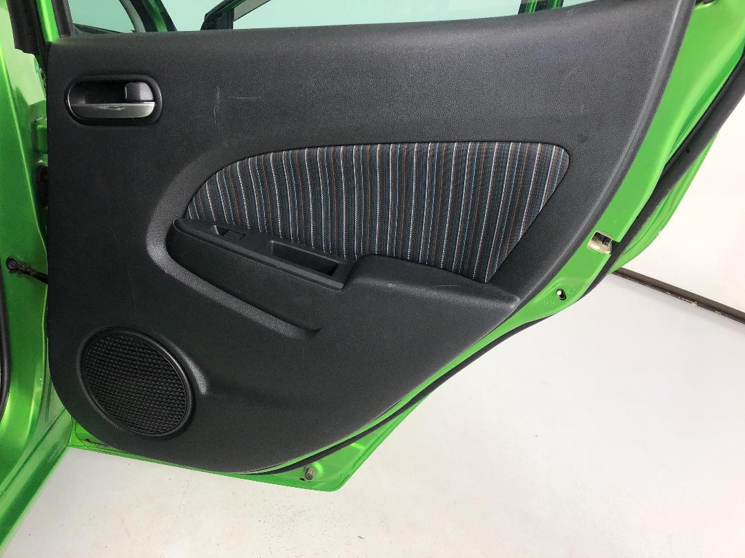 Photo '19' of Mazda Demio