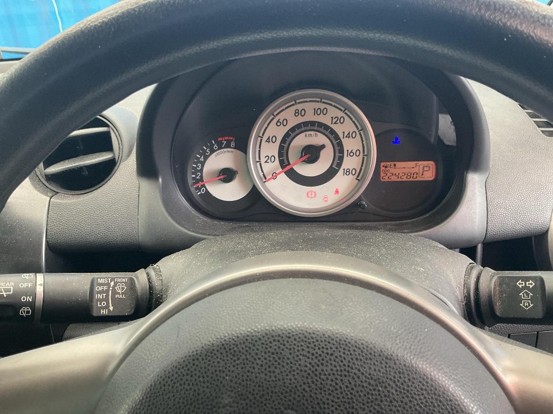 Photo '10' of Mazda Demio