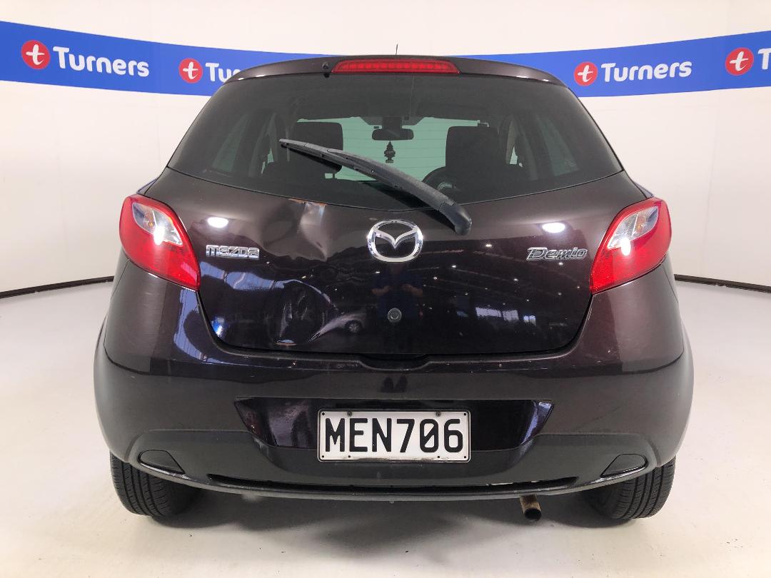 Photo '6' of Mazda Demio Photo '6' of Mazda Demio