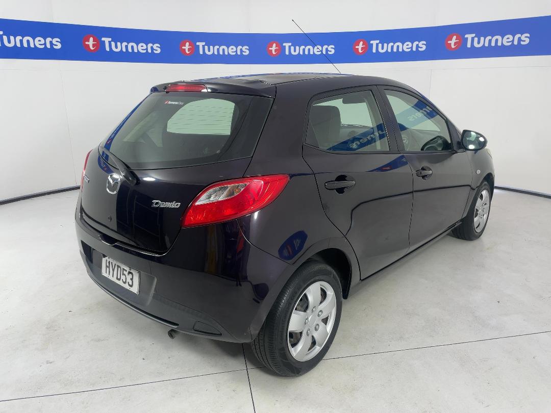 Photo '7' of Mazda Demio Photo '7' of Mazda Demio