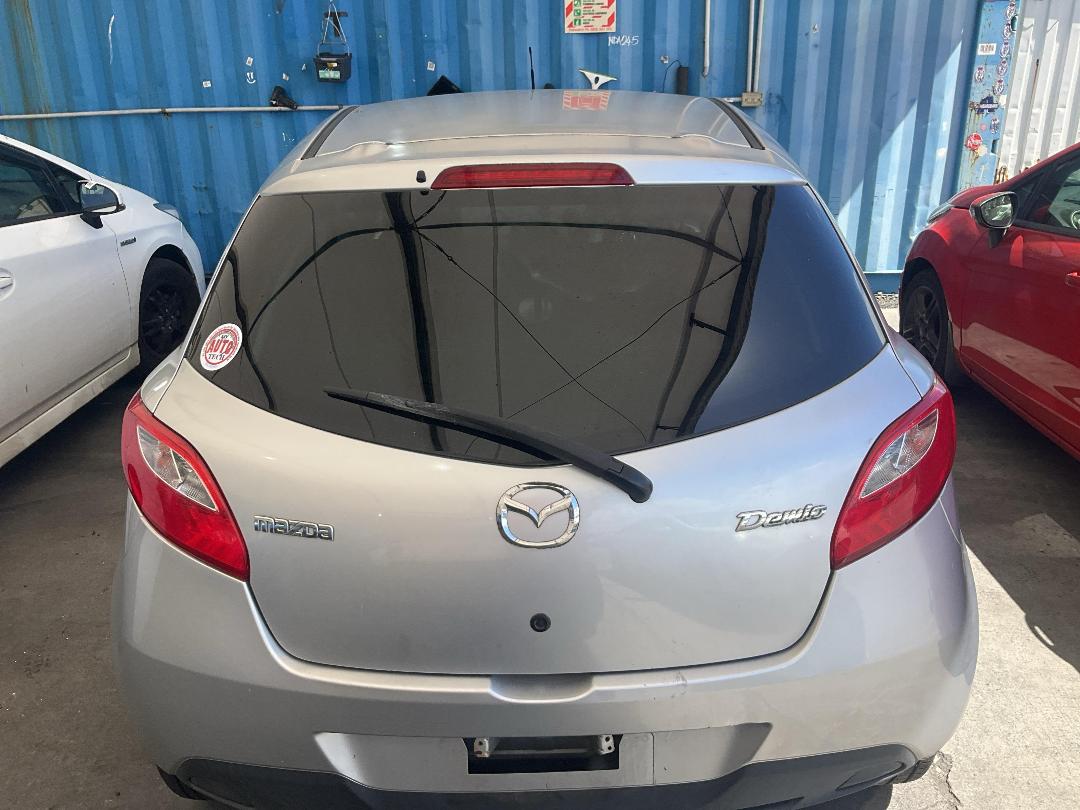 Photo '5' of Mazda Demio