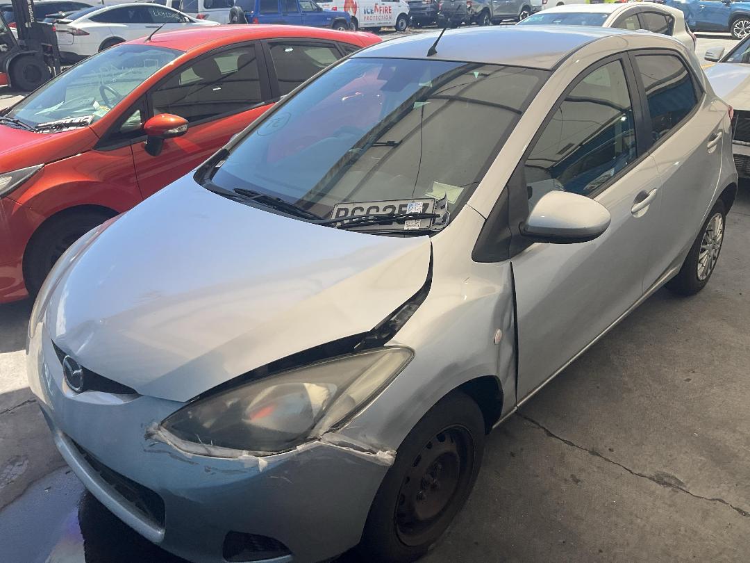 Photo '3' of Mazda Demio