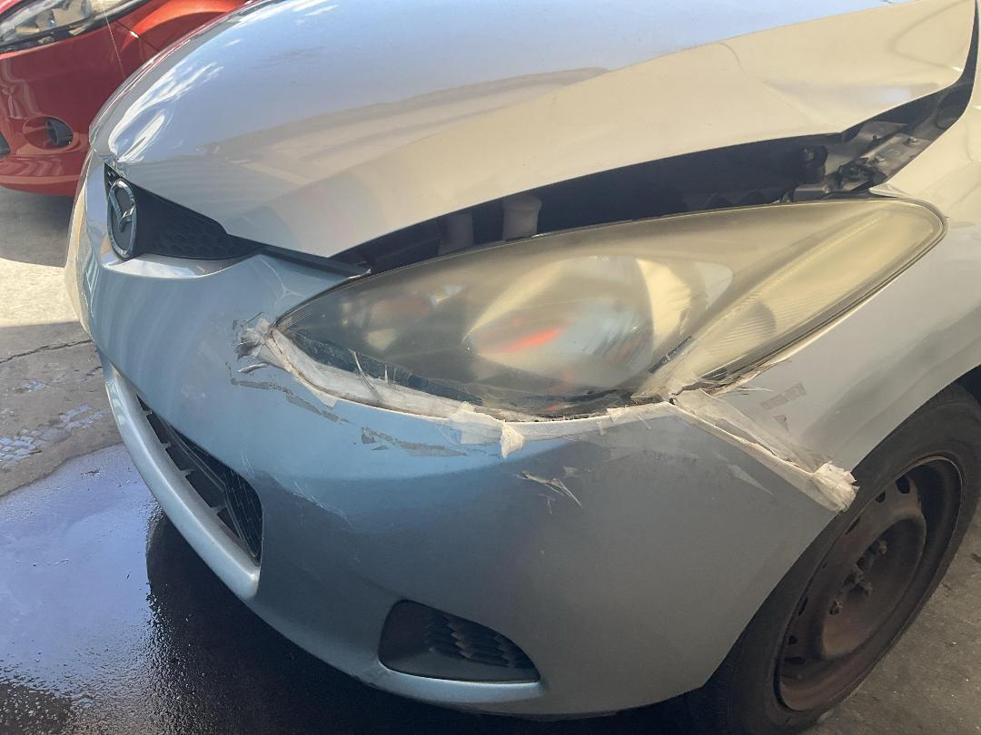 Photo '23' of Mazda Demio