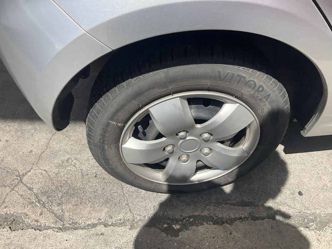 Photo '30' of Mazda Demio