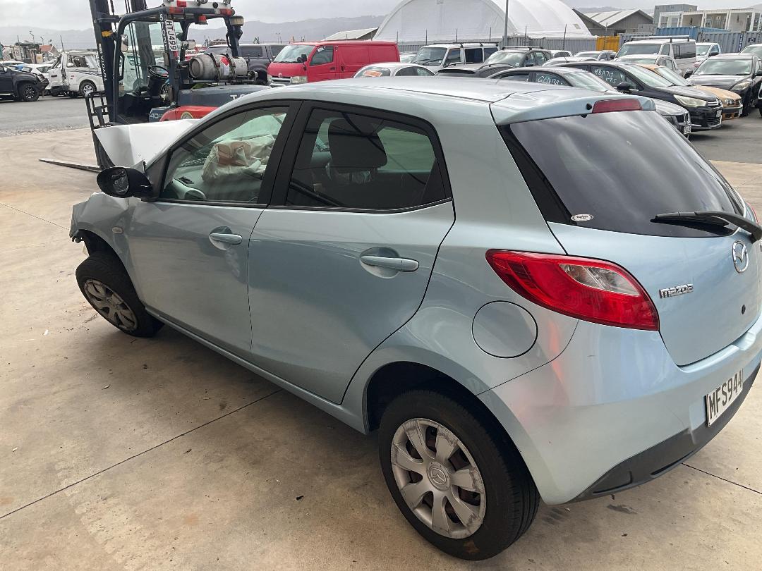 Photo '3' of Mazda Demio