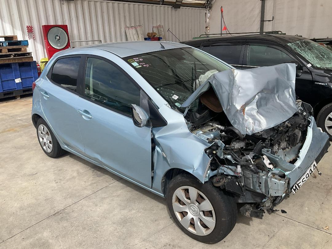 Photo '6' of Mazda Demio