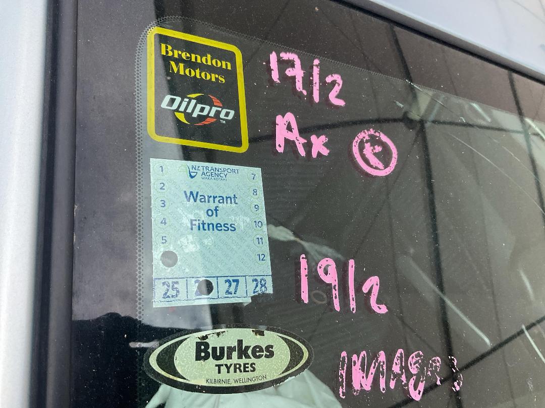 Photo '10' of Mazda Demio