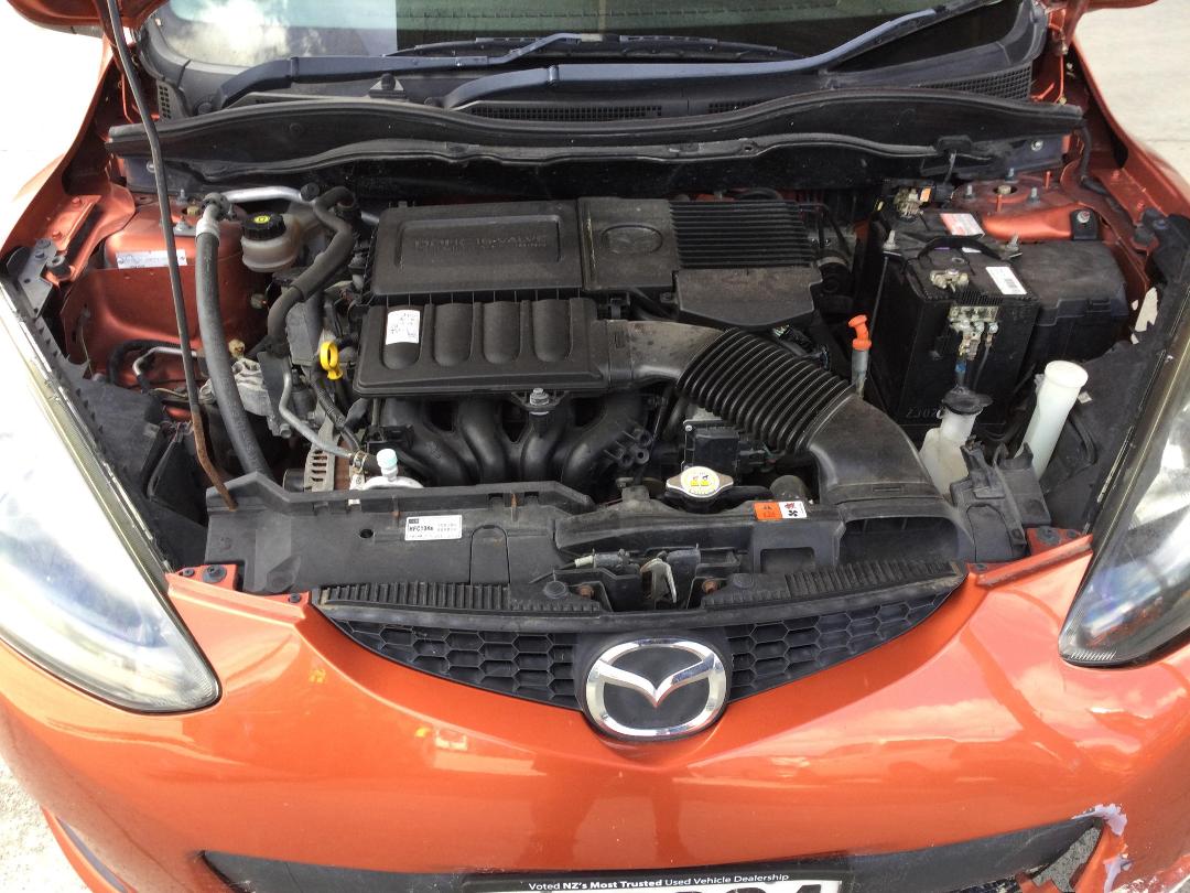 Photo '15' of Mazda Demio