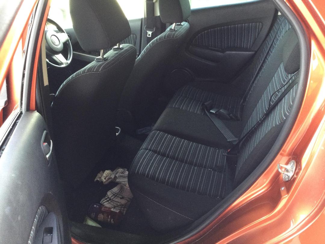 Photo '14' of Mazda Demio