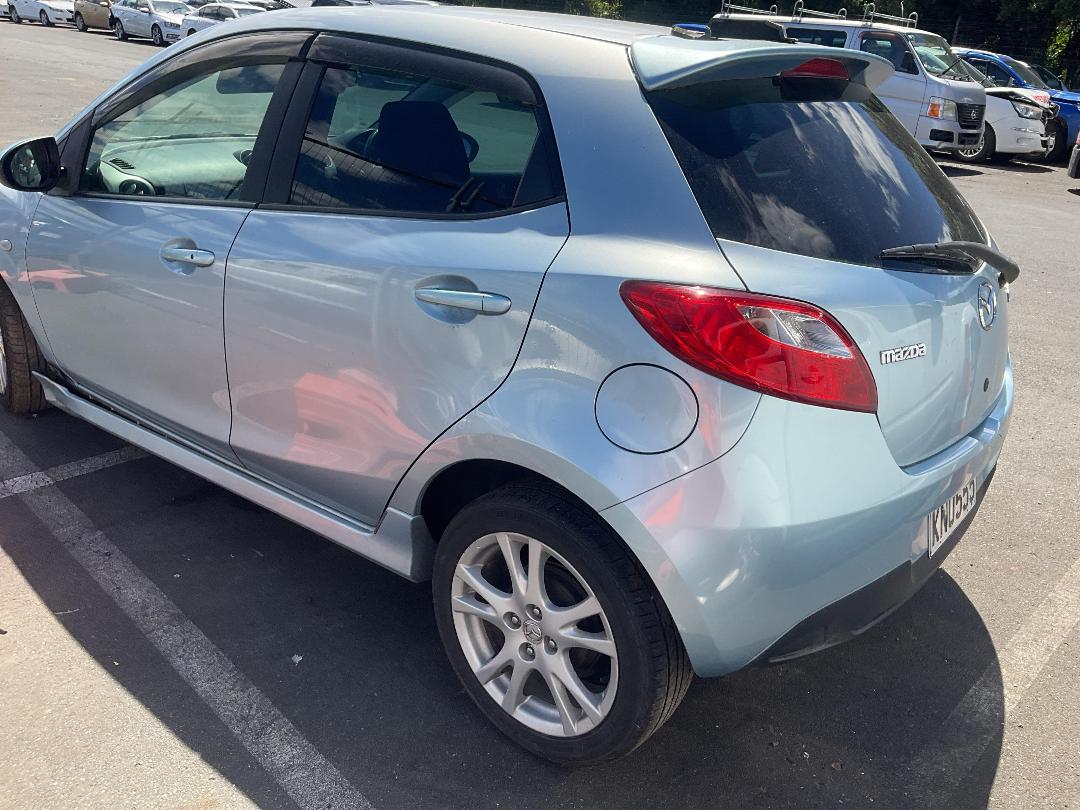 Photo '3' of Mazda Demio