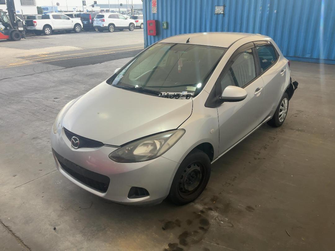 Photo '6' of Mazda Demio