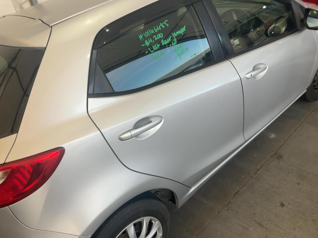 Photo '15' of Mazda Demio