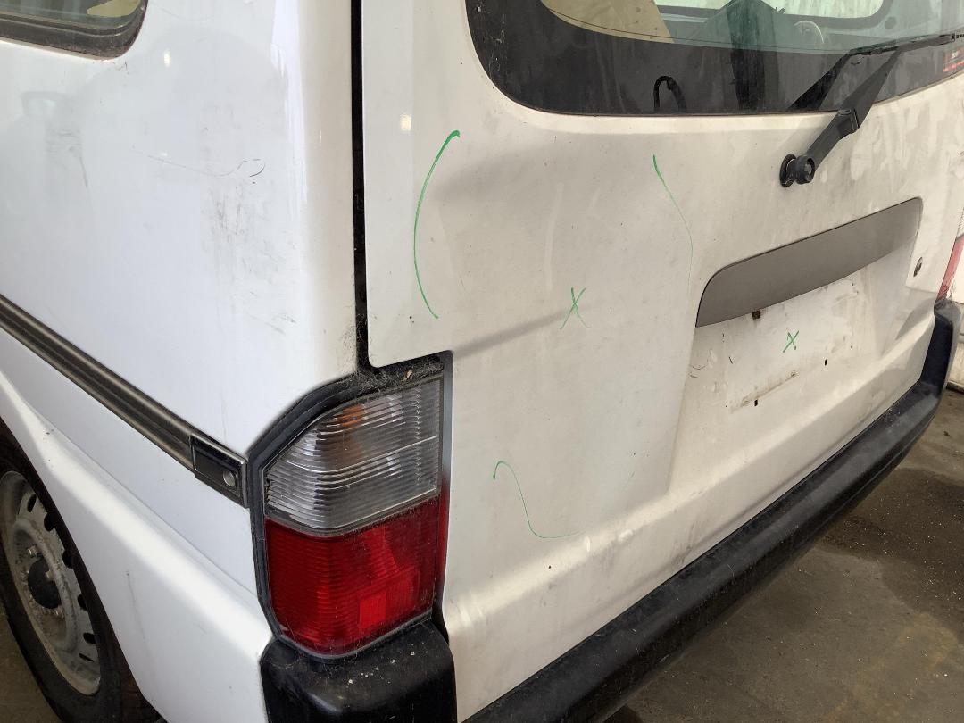 Photo '5' of Mazda E1800 SWB EGI Photo '5' of Mazda E1800 SWB EGI