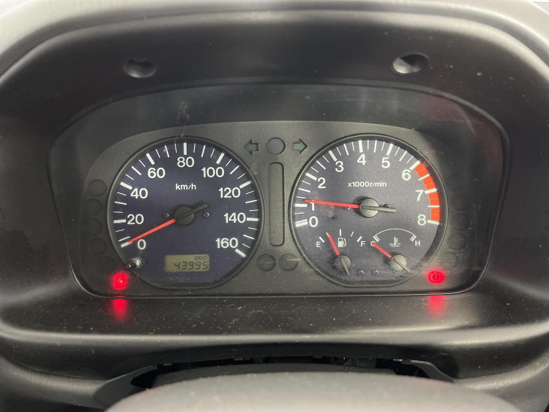 Photo '21' of Mazda E1800