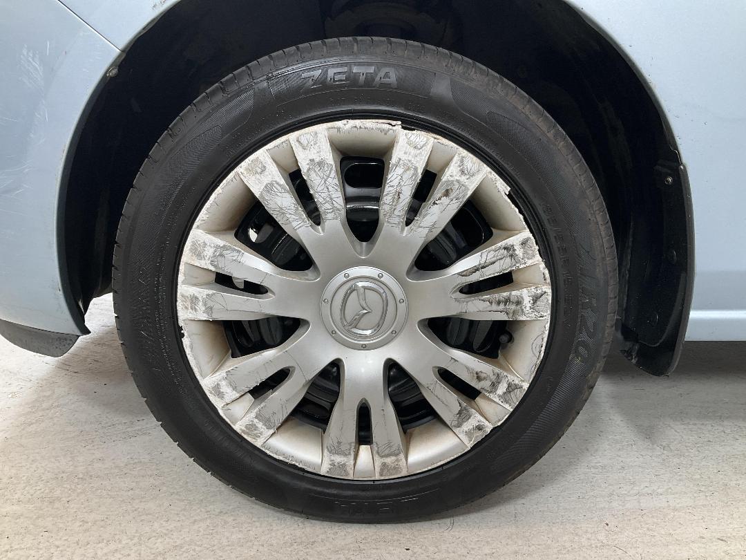 Photo '10' of Mazda Mazda2 Photo '10' of Mazda Mazda2