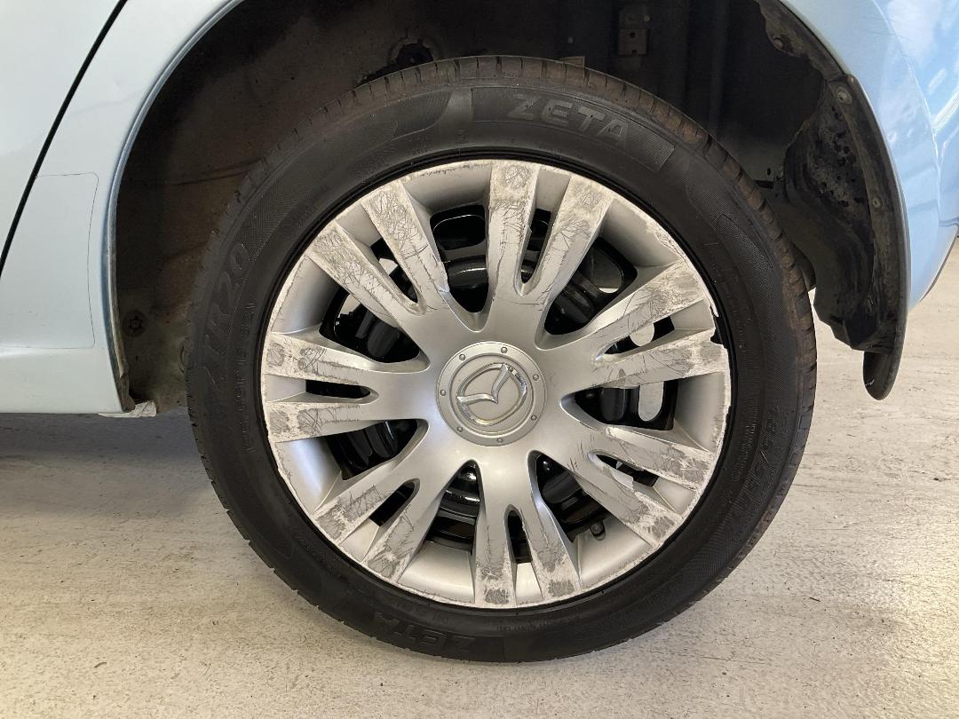 Photo '11' of Mazda Mazda2 Photo '11' of Mazda Mazda2