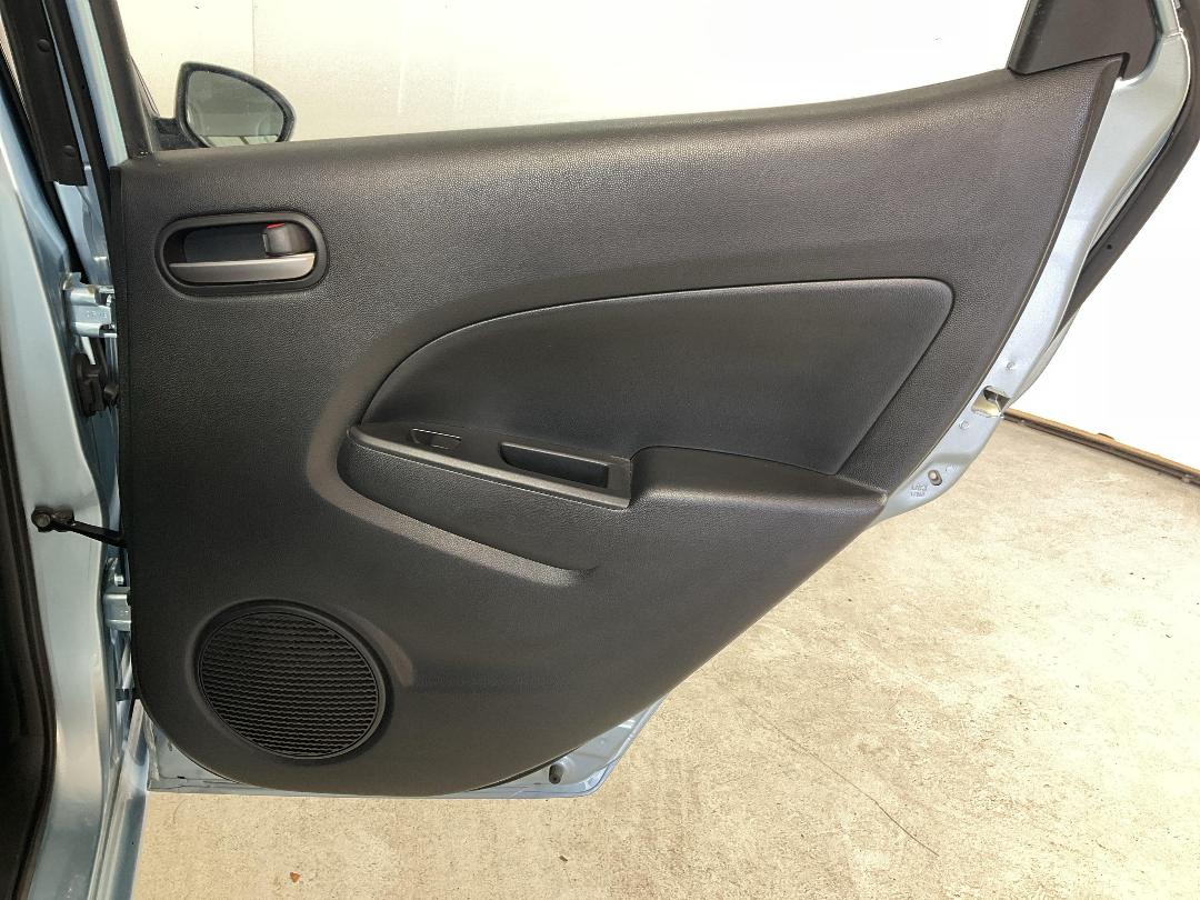 Photo '19' of Mazda Mazda2 Photo '19' of Mazda Mazda2