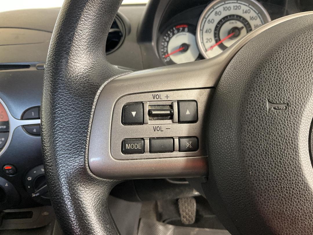 Photo '26' of Mazda Mazda2 Photo '26' of Mazda Mazda2