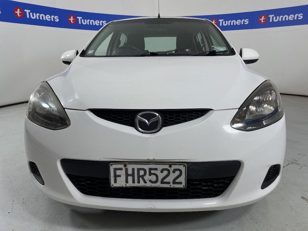 Photo '2' of Mazda Mazda2