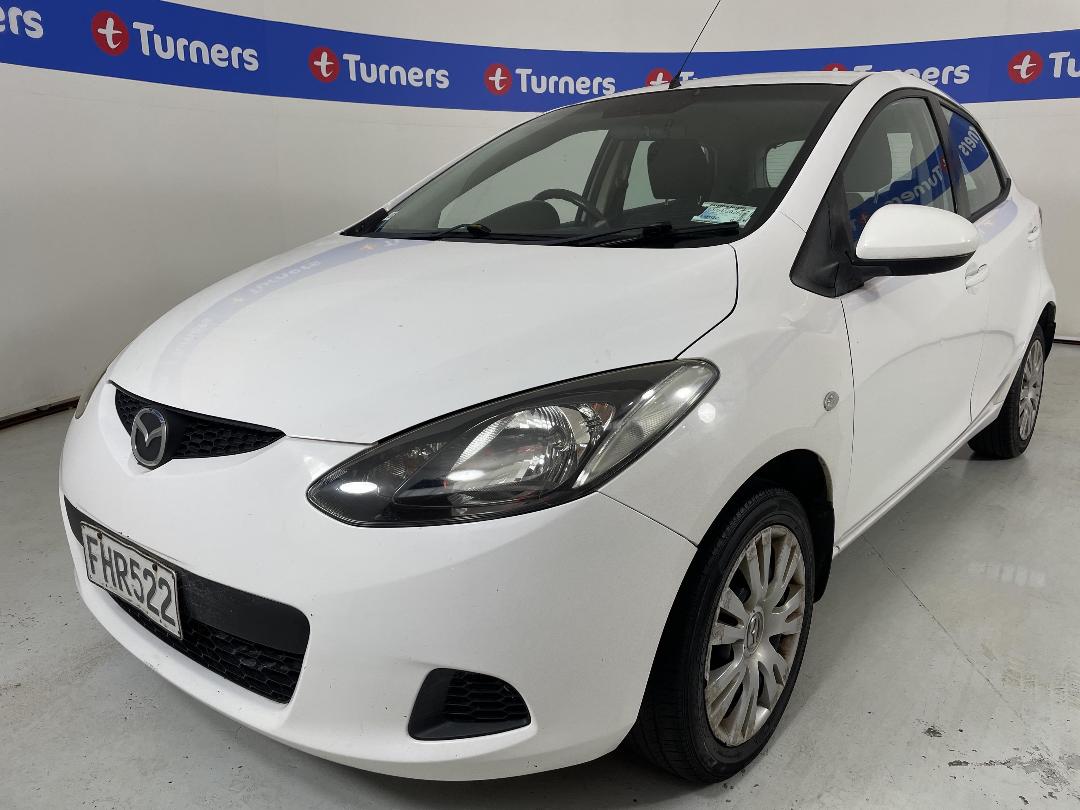 Photo '4' of Mazda Mazda2