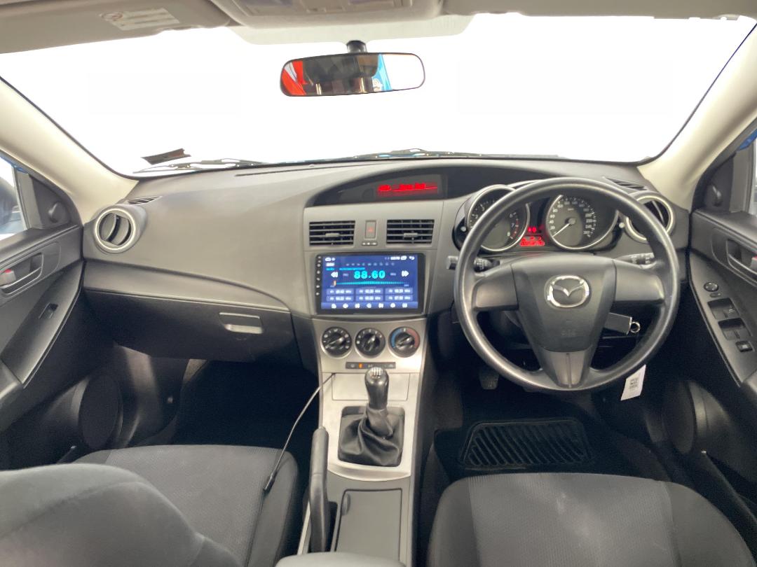 Photo '17' of Mazda Mazda3 Photo '17' of Mazda Mazda3