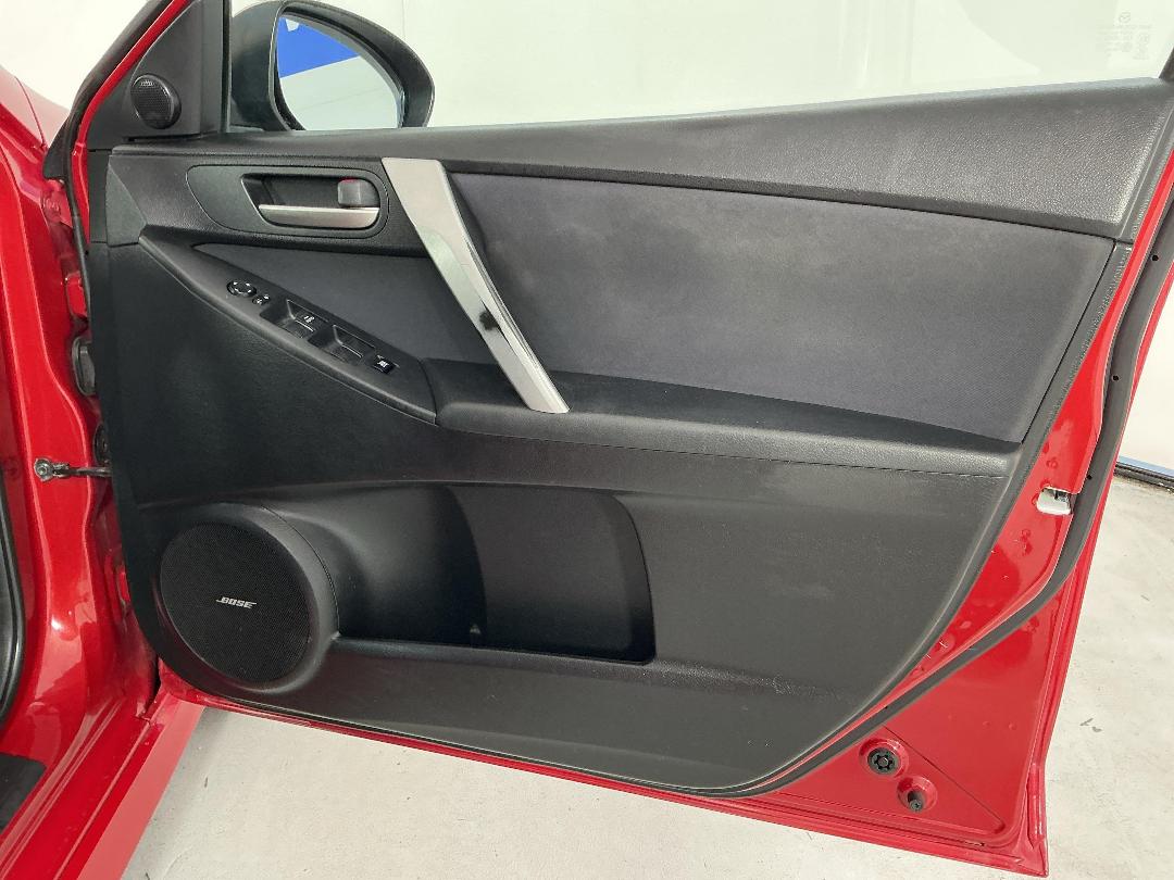 Photo '15' of Mazda Mazda3