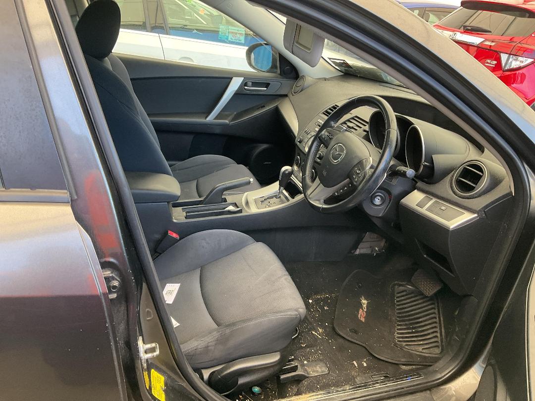 Photo '20' of Mazda Mazda3 SP25 Photo '20' of Mazda Mazda3 SP25