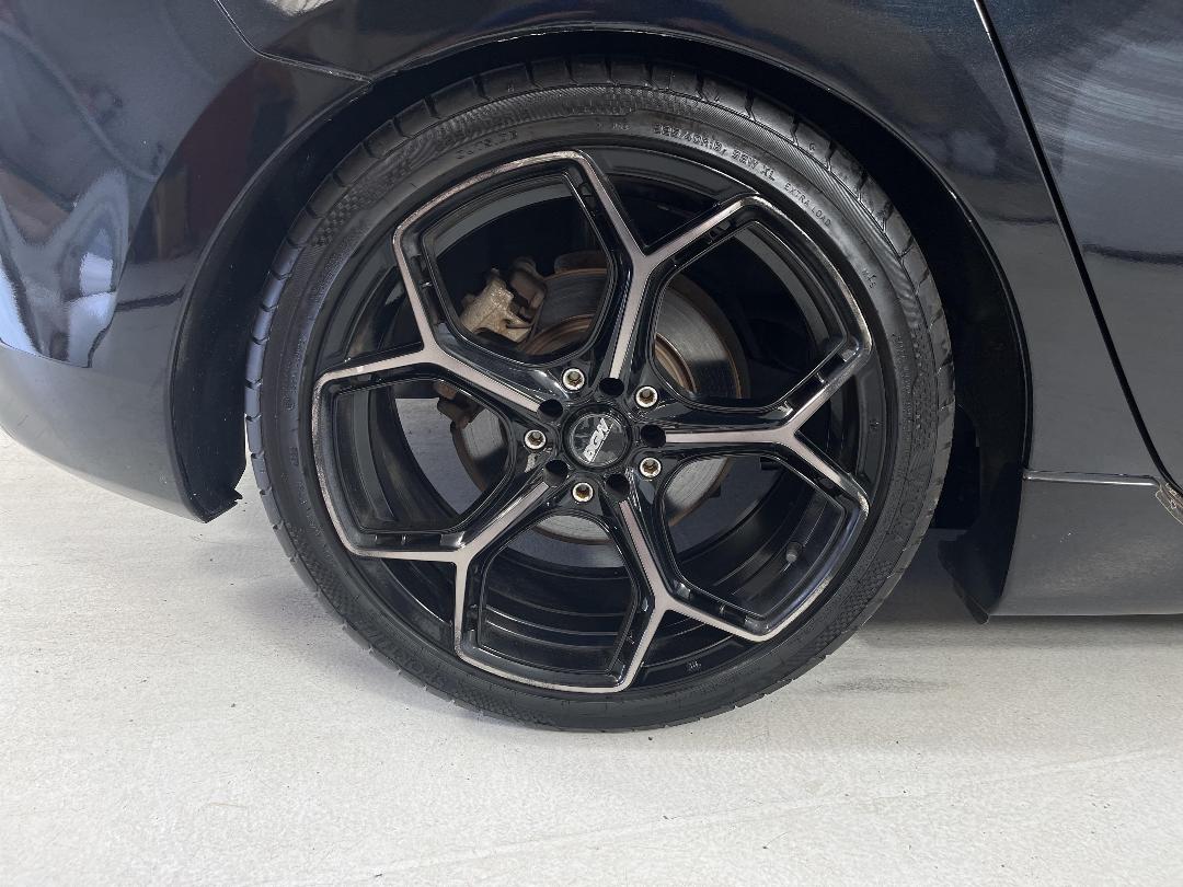 Photo '12' of Mazda Mazda3