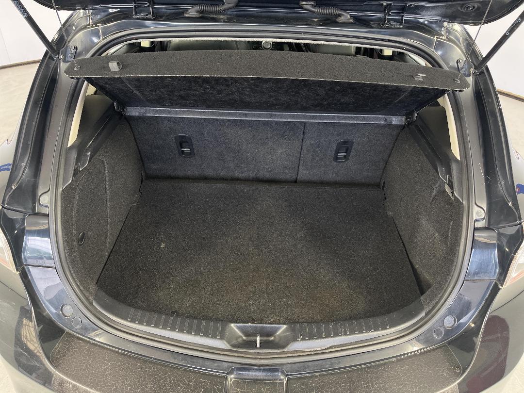 Photo '14' of Mazda Mazda3