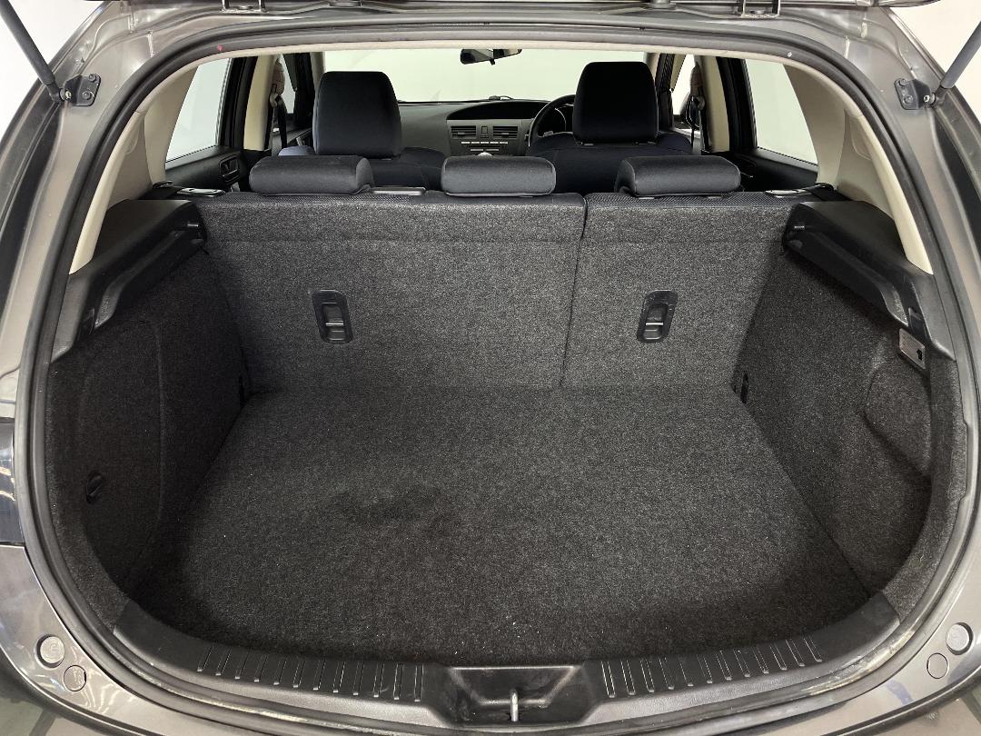 Photo '14' of Mazda Mazda3 Photo '14' of Mazda Mazda3