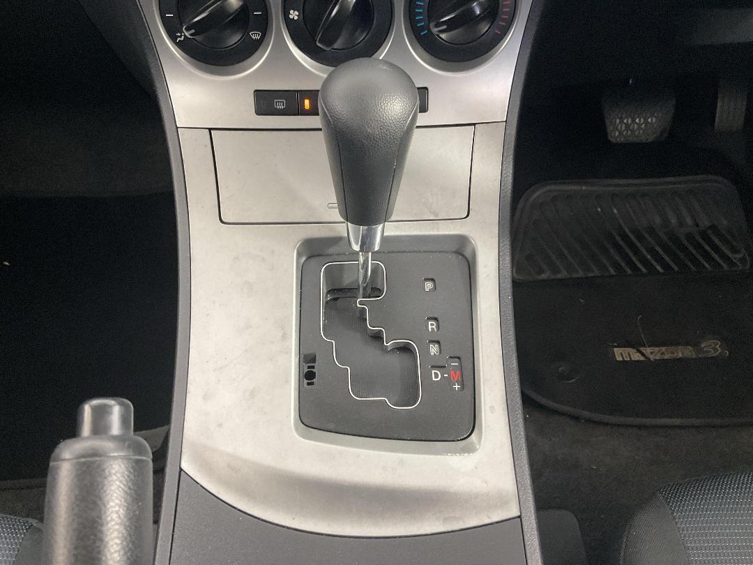 Photo '18' of Mazda Mazda3