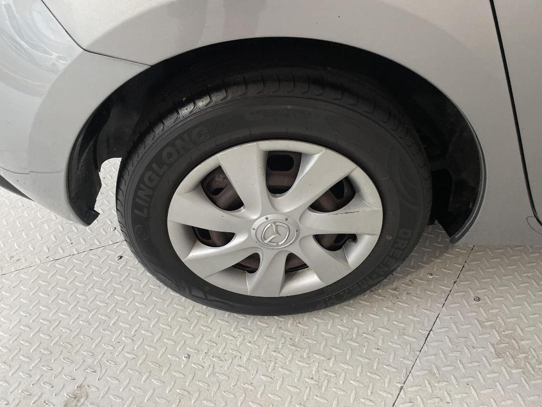 Photo '12' of Mazda Mazda3