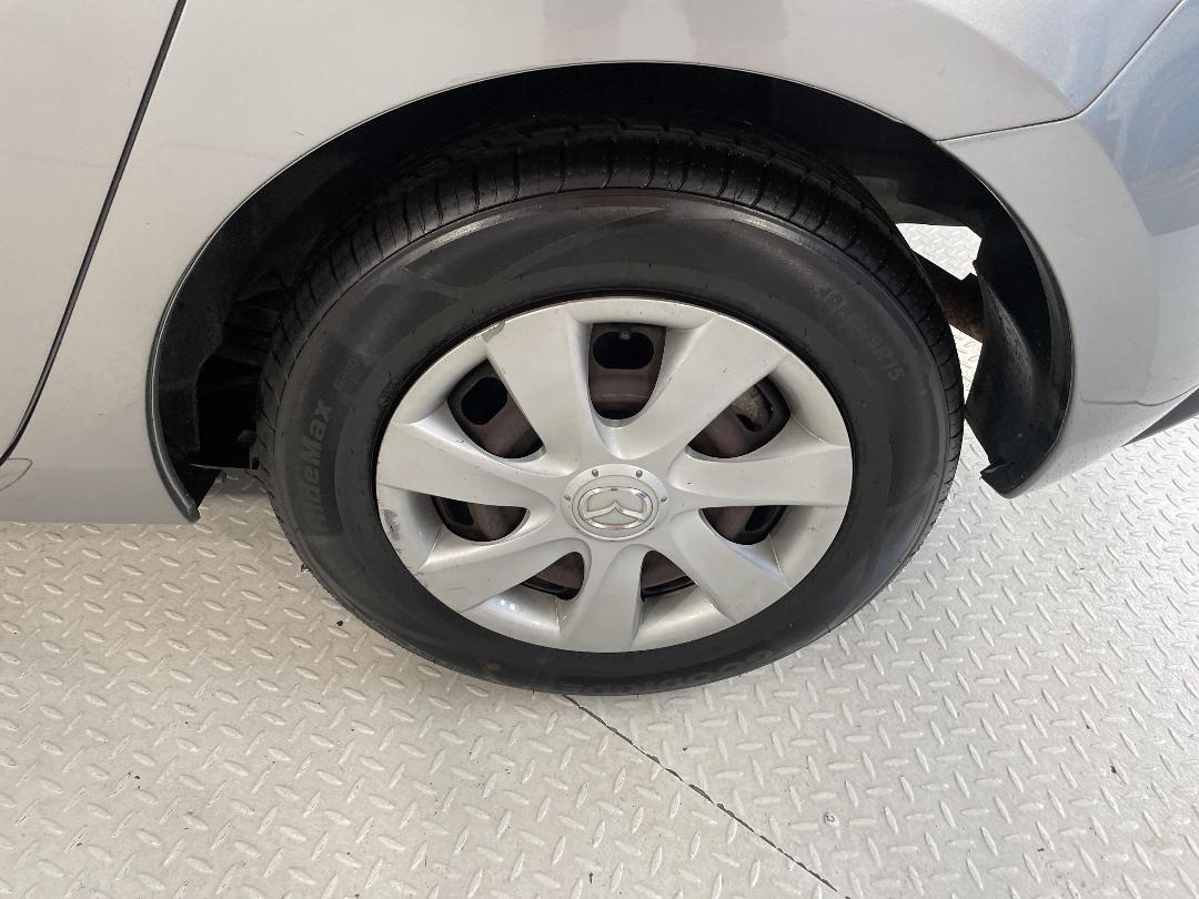 Photo '11' of Mazda Mazda3