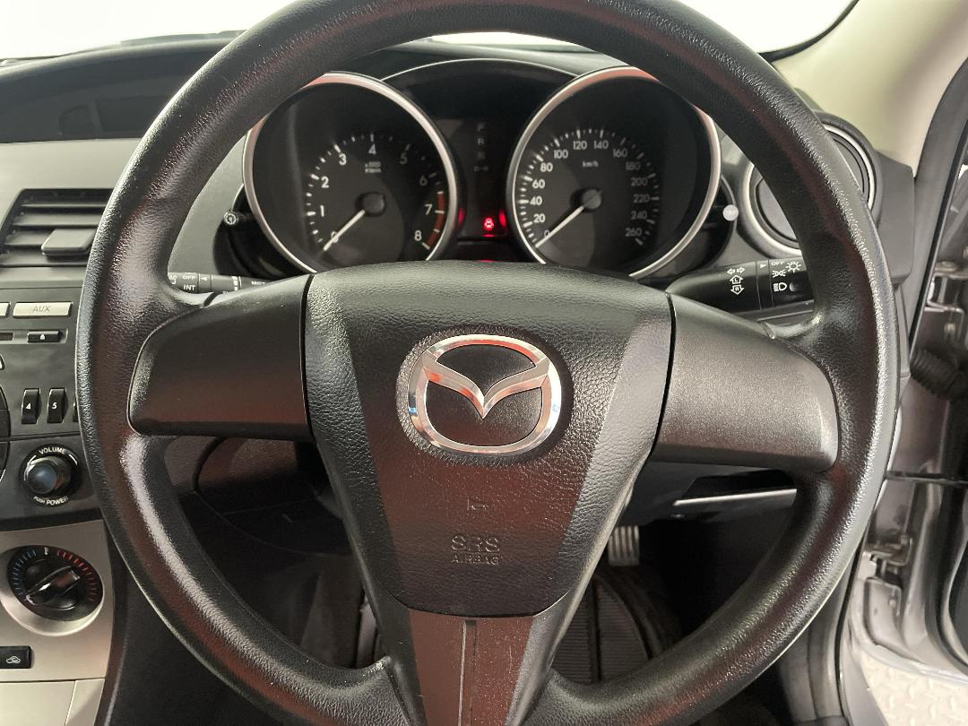 Photo '26' of Mazda Mazda3