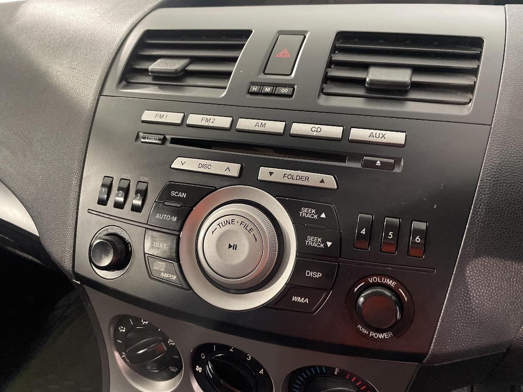 Photo '27' of Mazda Mazda3