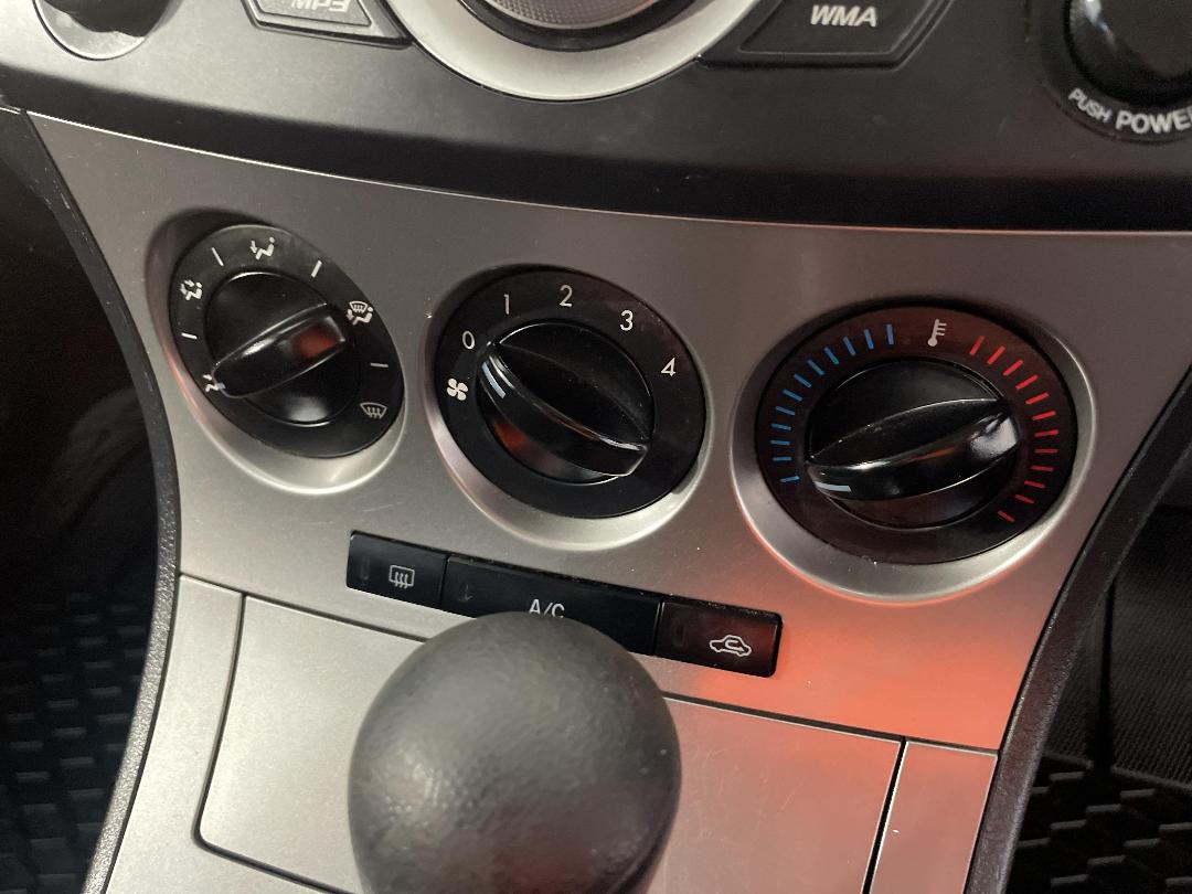 Photo '28' of Mazda Mazda3