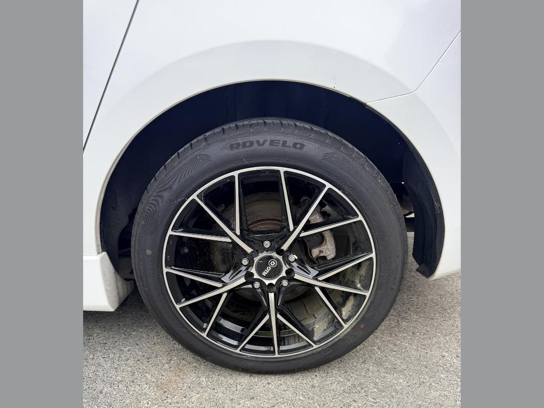 Photo '21' of Mazda Mazda3 Sporthatch SP25