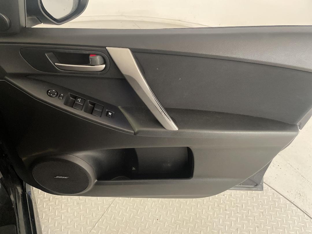 Photo '15' of Mazda Mazda3 Photo '15' of Mazda Mazda3