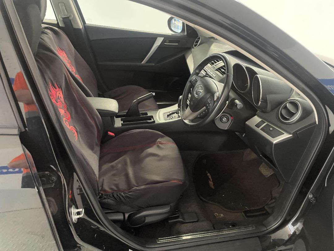 Photo '16' of Mazda Mazda3 Photo '16' of Mazda Mazda3