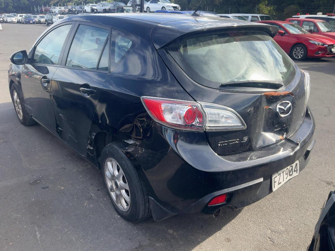 Photo '3' of Mazda Mazda3 GLX