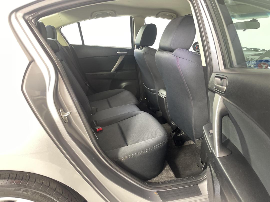 Photo '20' of Mazda Mazda3