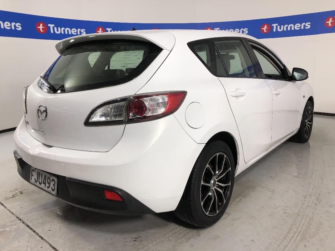 Photo '7' of Mazda Mazda3 Photo '7' of Mazda Mazda3