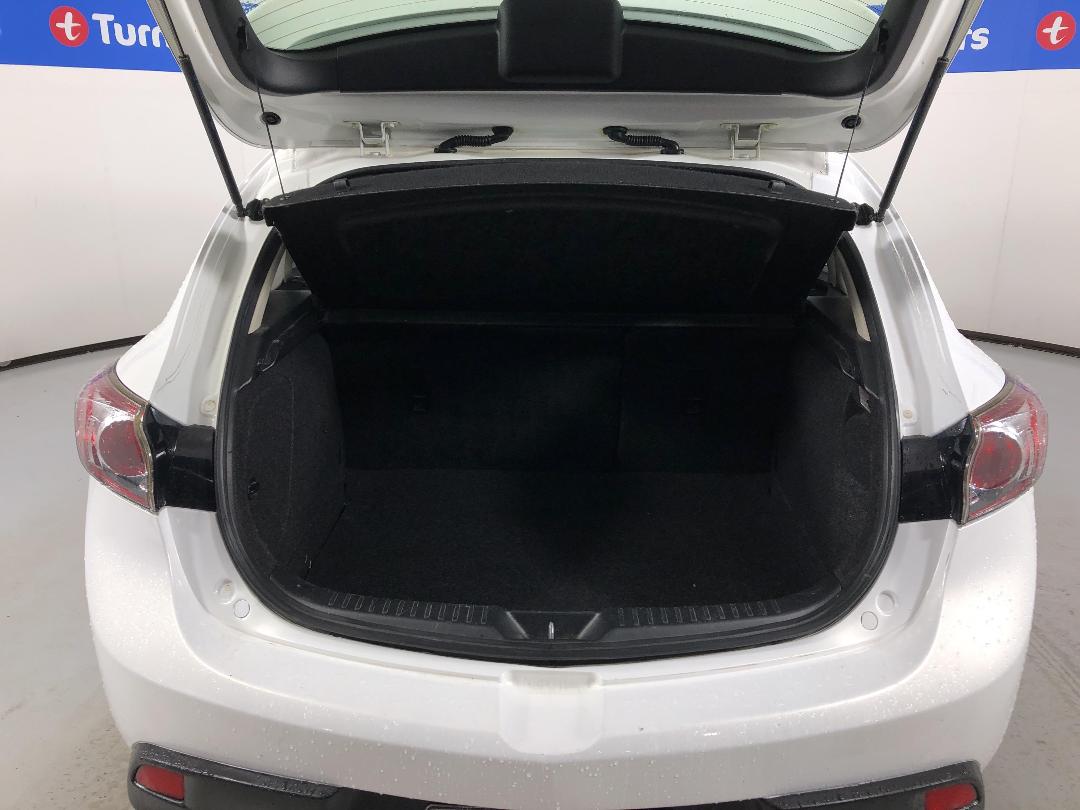 Photo '14' of Mazda Mazda3 Photo '14' of Mazda Mazda3