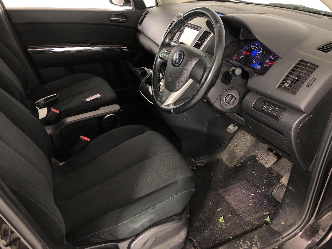 Photo '14' of Mazda MPV