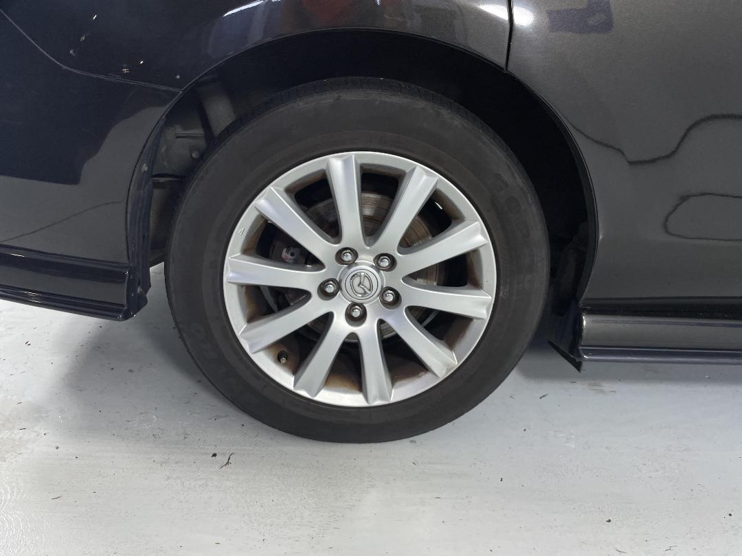 Photo '12' of Mazda MPV